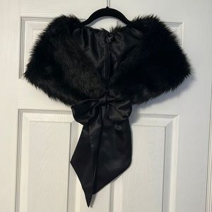 Express fur wrap with satin bow tie